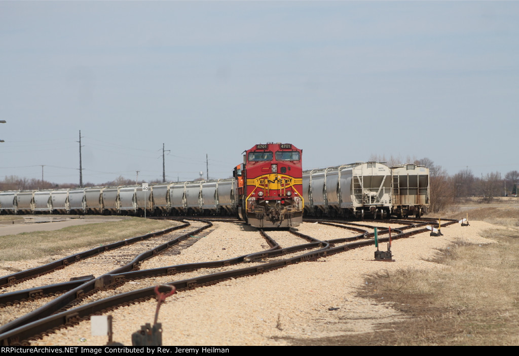 BNSF 4701 (2)